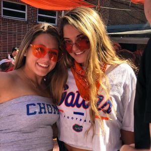 Meet your Posher, Carley